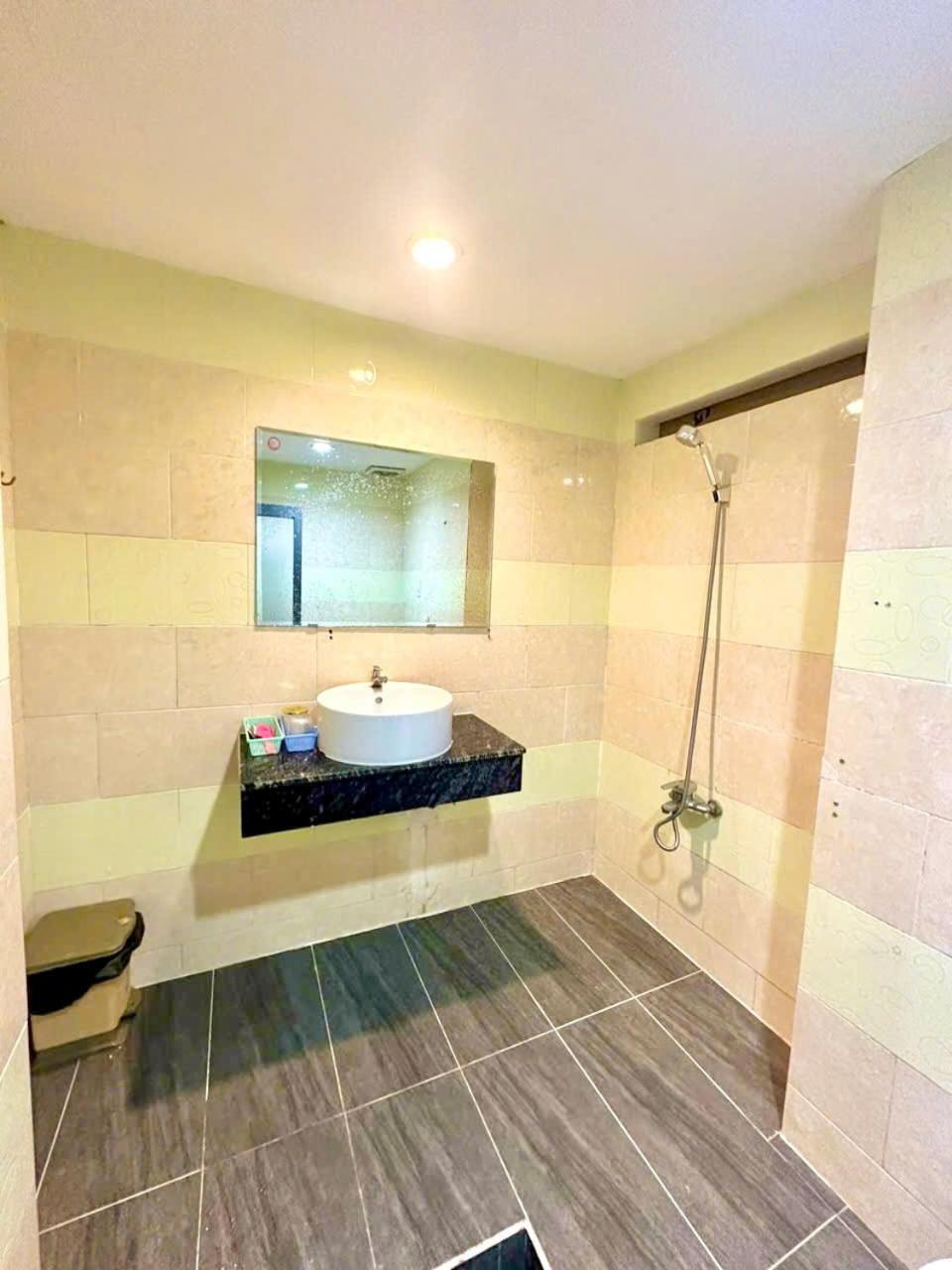 Hoa My Hotel Thành Pho Ho Chí Minh Esterno foto